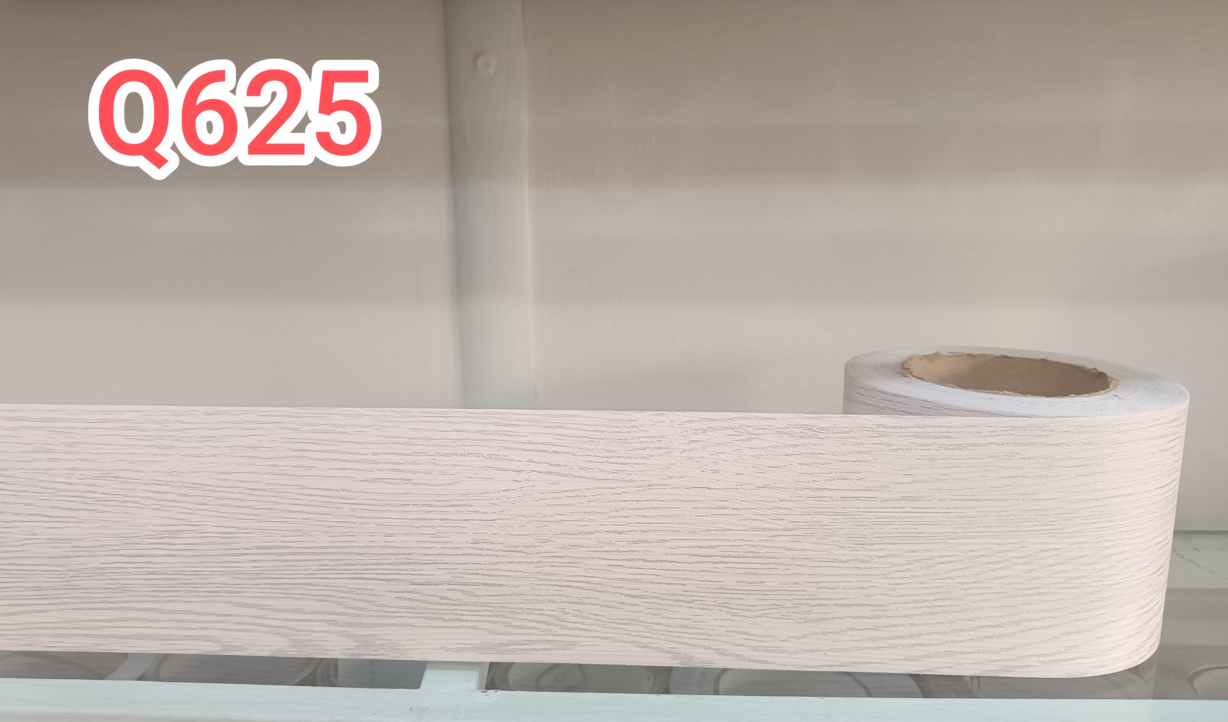 برچسب قرنیزی کد Q625 طرح چوب سفید با رگه های نقره ای