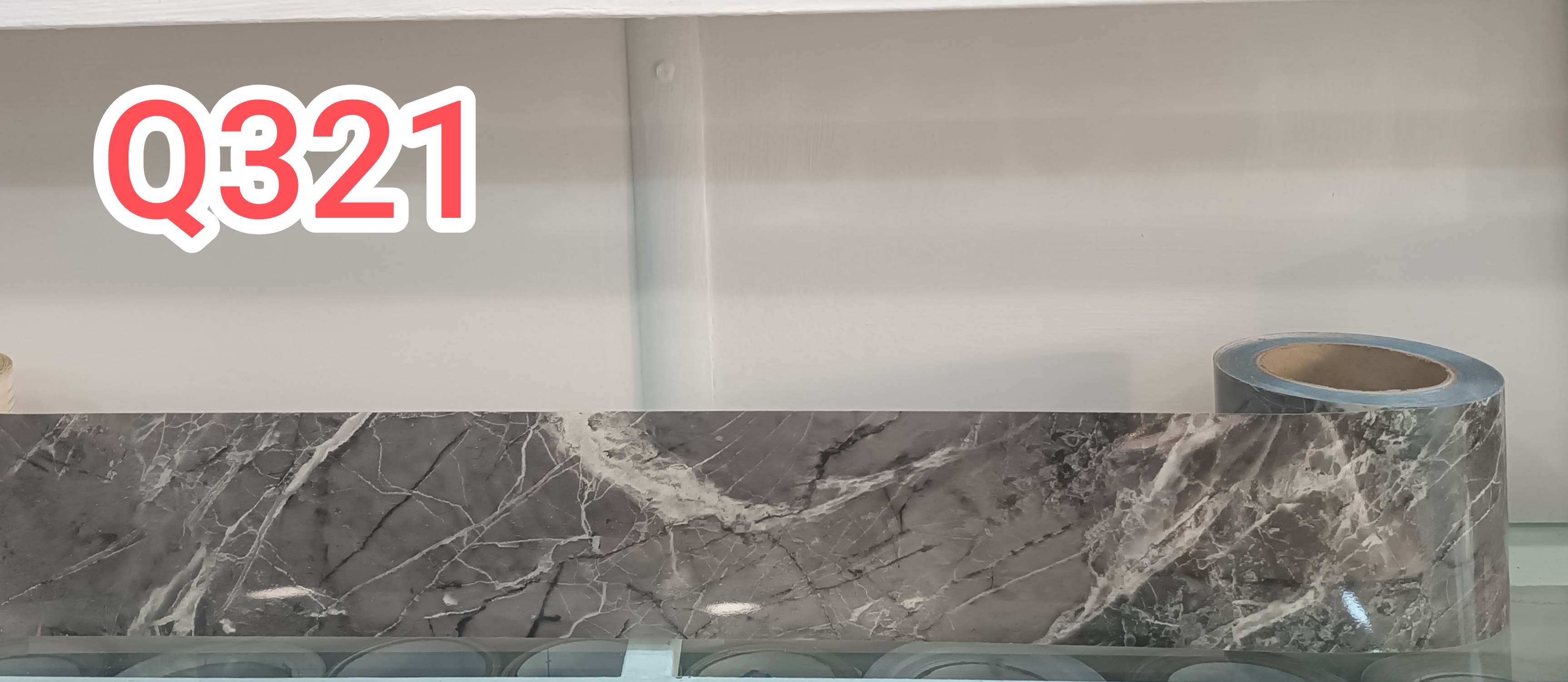 برچسب قرنیزی کد Q321 طرح سنگ طوسی های‌گلاس