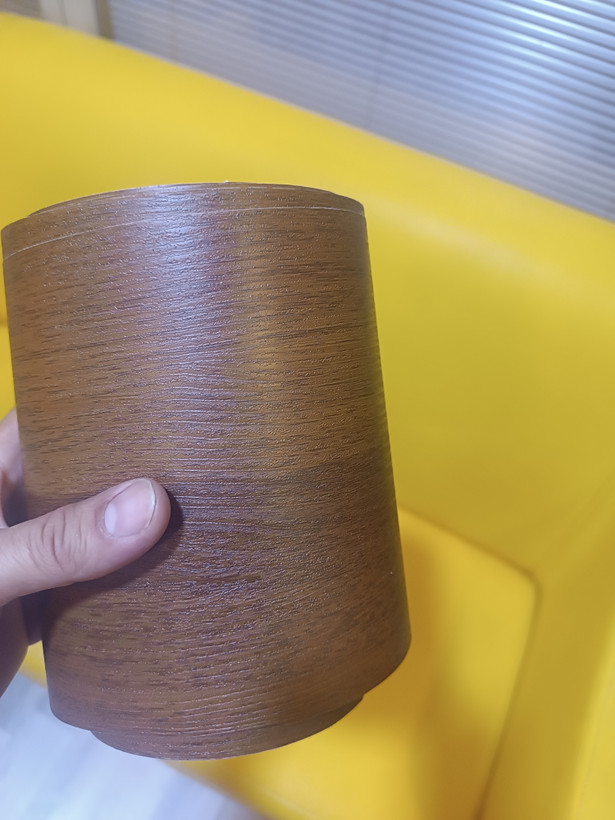 برچسب قرنیز کد 6227 طرح چوب قهوه ای روشن